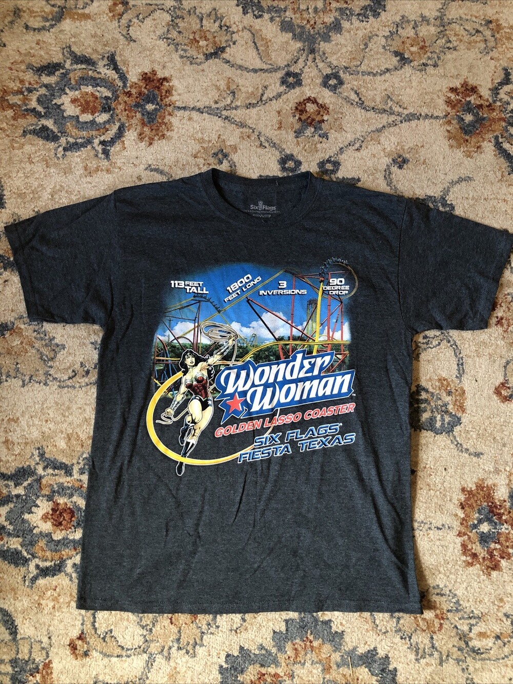 Boys Six Flags Wonder Woman T-Shirt Size Extra Large Youth Marvel Roller Coaster